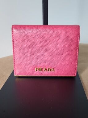 Authentic Prada Saffiano Metal Compact Wallet in Peonia/Begonia Pink